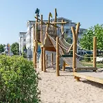 356, Seepark Apartment *